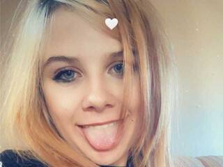 Erotic video chat Bustybrat02