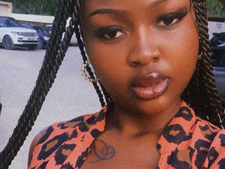 Erotic video chat Bustychichi