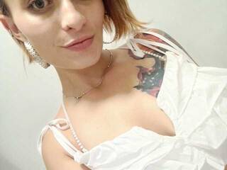 Erotic video chat caitlynnLace