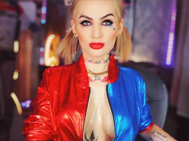 Photo of the profile CallMeBadGirl