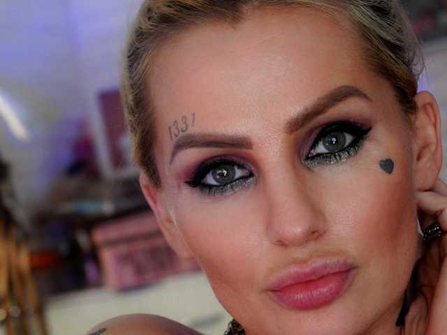 Photo of the profile CallMeBadGirl