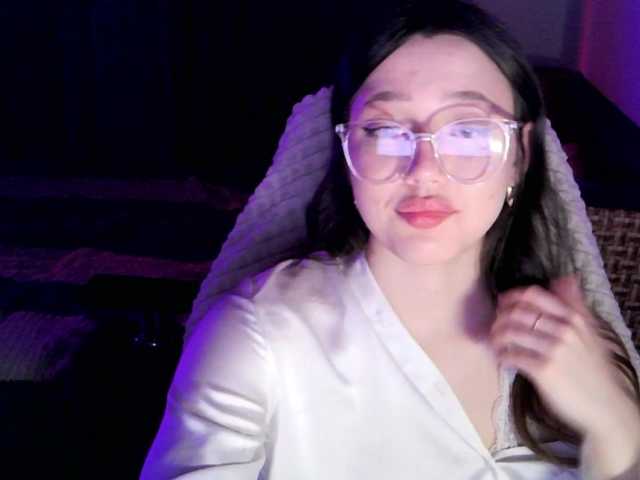Broadcast screenshots CallmeNikky