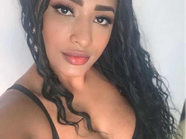 Photo of the profile CAMILAHOTTERX
