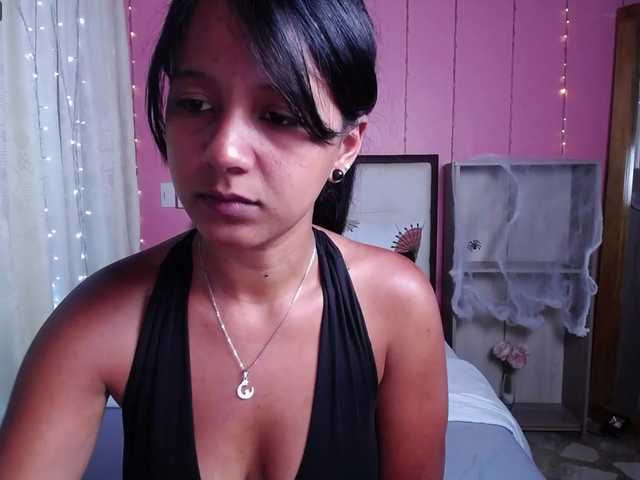 Broadcast screenshots camilamoon1