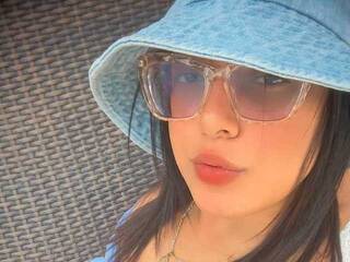 Erotic video chat CamilaNaughty