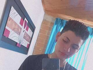 Erotic video chat camilotomboy18