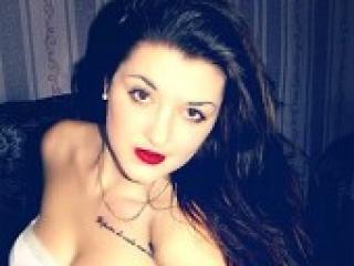 Erotic video chat candeegirll