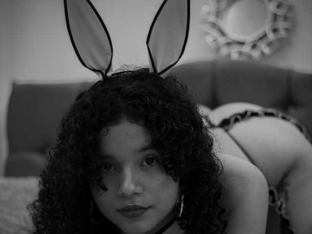 Photo of the profile Candy-Curvyn