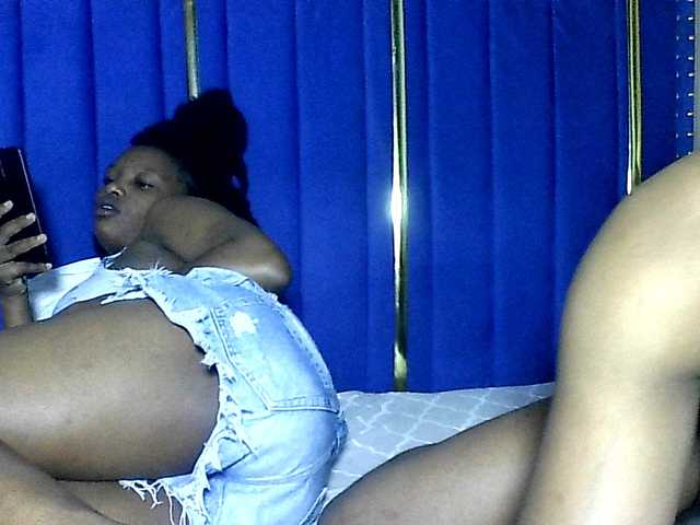 Broadcast screenshots CandyBanks