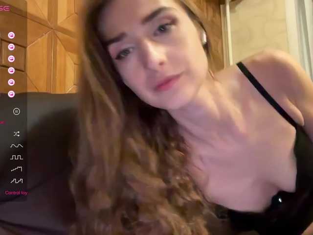 Broadcast screenshots SweetyMeow