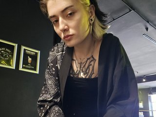 Erotic video chat CandyLola