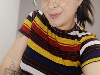 Erotic video chat CandyRose