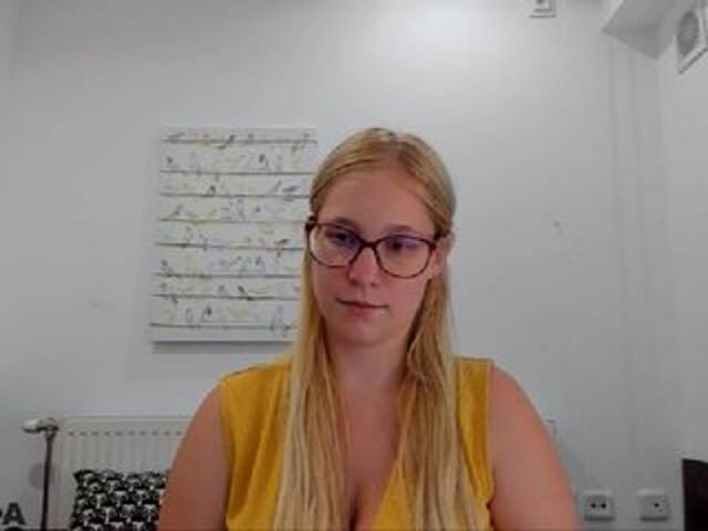 Broadcast screenshots CandyX18