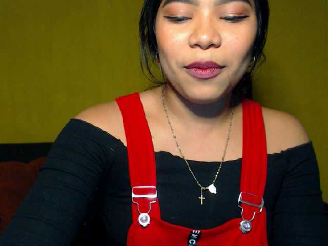 Broadcast screenshots CanelaJenner