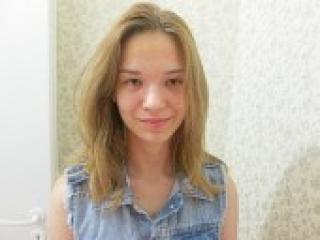 Erotic video chat carmeenn