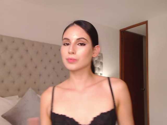 Broadcast screenshots carolinamira