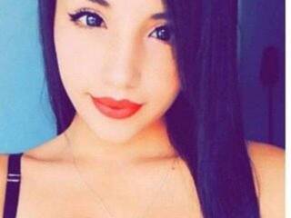 Erotic video chat caroline-M