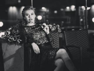 Erotic video chat caroline4