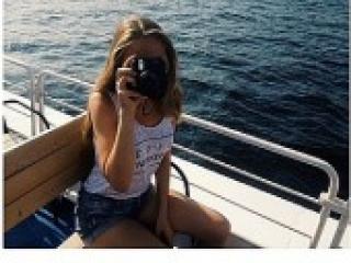 Erotic video chat caroline95
