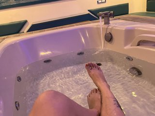 Erotic video chat carolinexx03a