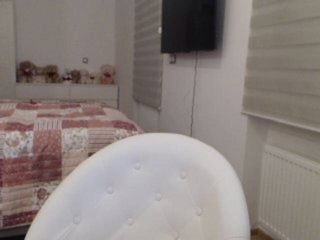 Broadcast screenshots Cassionella1