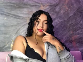 Erotic video chat CatalinaCoopper