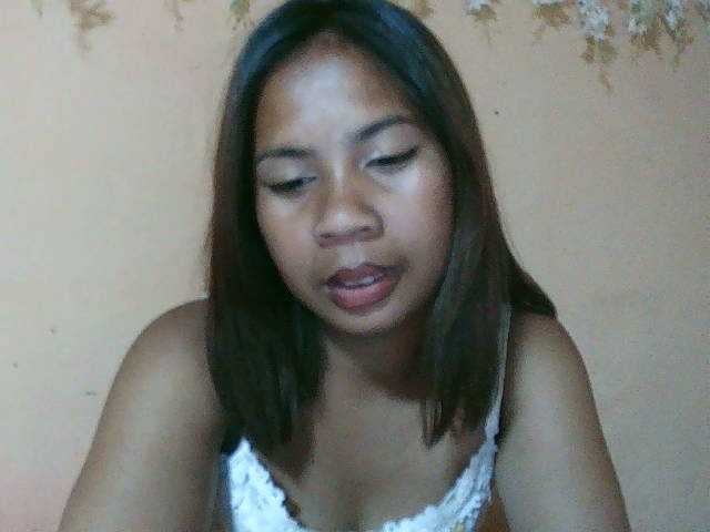 Welcome to my chat room! Feel free to say hi 😊