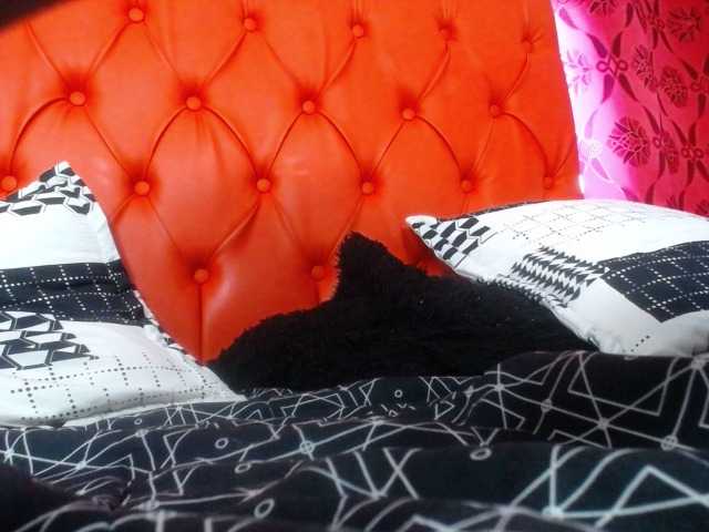 Broadcast screenshots celestehot2