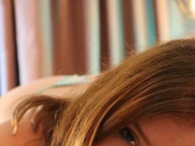 Photo of the profile celestewest1