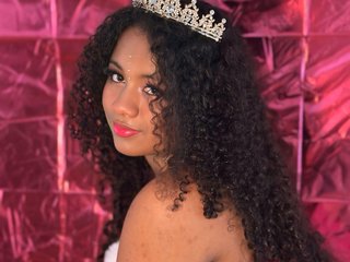 Erotic video chat ChanelMiillers