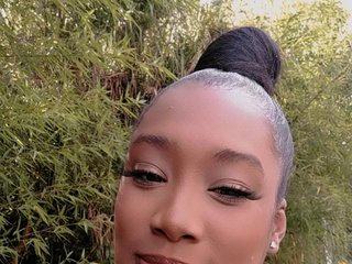 Erotic video chat Charlote-Millions