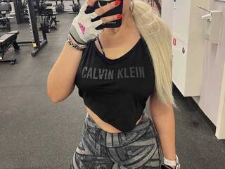 Erotic video chat CharlottaShy