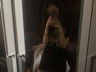 Erotic video chat Charlotte-Angel