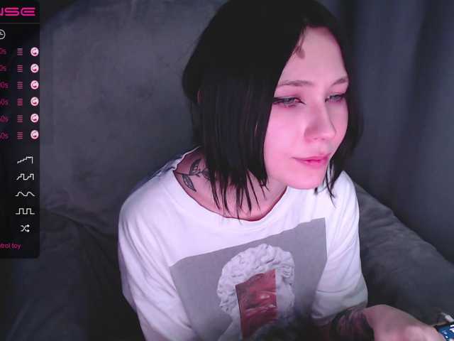 Broadcast screenshots CharlotteU