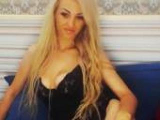 Erotic video chat charming16