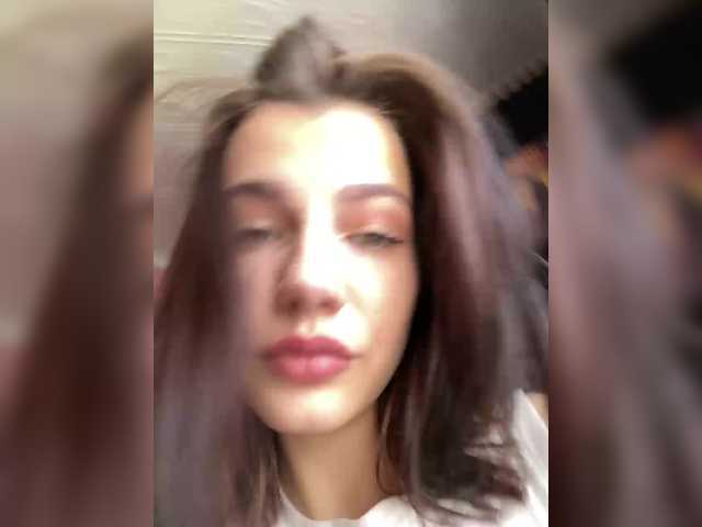 Broadcast screenshots StrawberryGirl