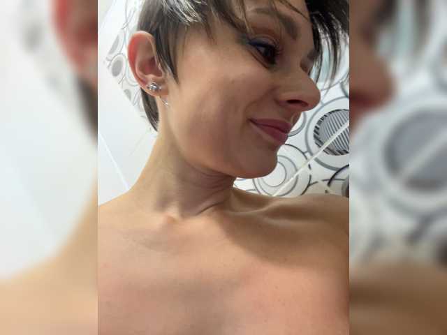 Broadcast screenshots cherryberry18