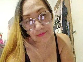 Erotic video chat cherrywhite03