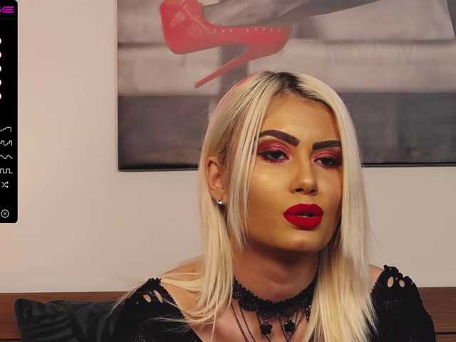 Broadcast screenshots ChloeLecroix