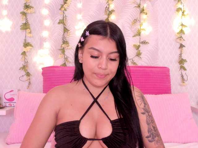 Broadcast screenshots ChloeLoyd