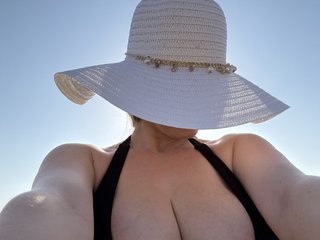 Erotic video chat ChloeMelons