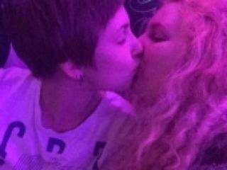 Erotic video chat chlorid