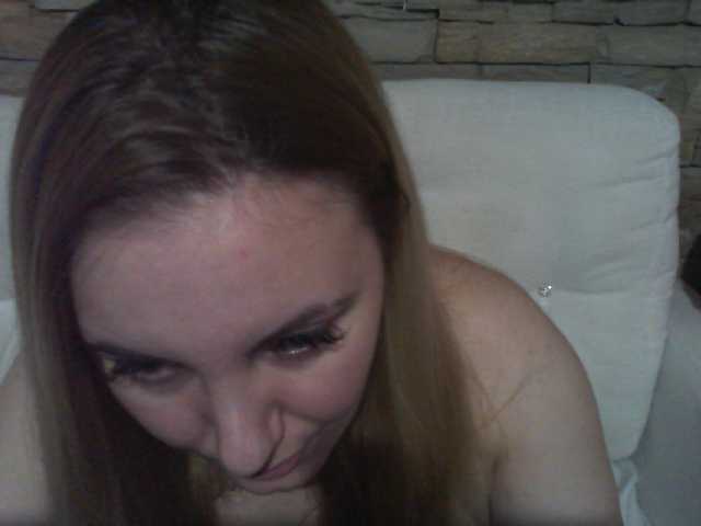 Broadcast screenshots ChristinaHotX