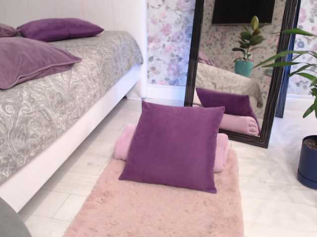 Broadcast screenshots ClaraBendover