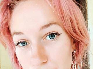 Erotic video chat lilbadgurl