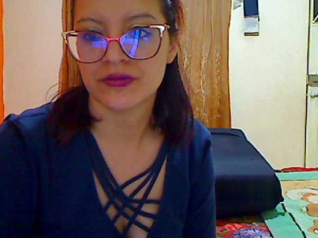 Photos cleohot latina#boobs#ass#anal#dilo#glasses#cum#feet#lovense