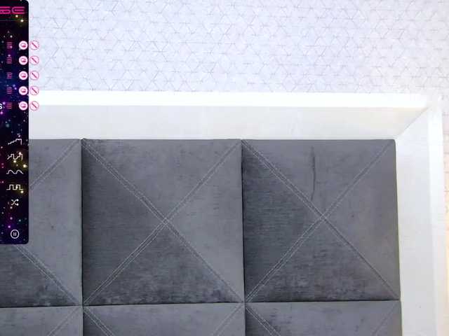 Broadcast screenshots CloeFerreli