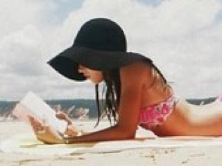 Erotic video chat comelly