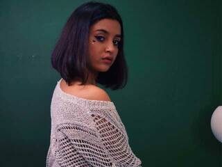 Erotic video chat CoralineJonez