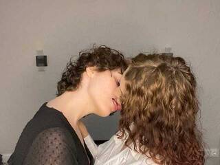 Erotic video chat couplesilkk